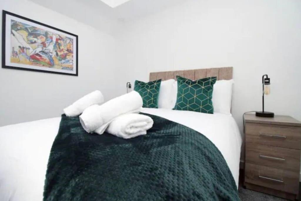 Luxury Redefined:Cardiff 1-Bed Leilighet Eksteriør bilde