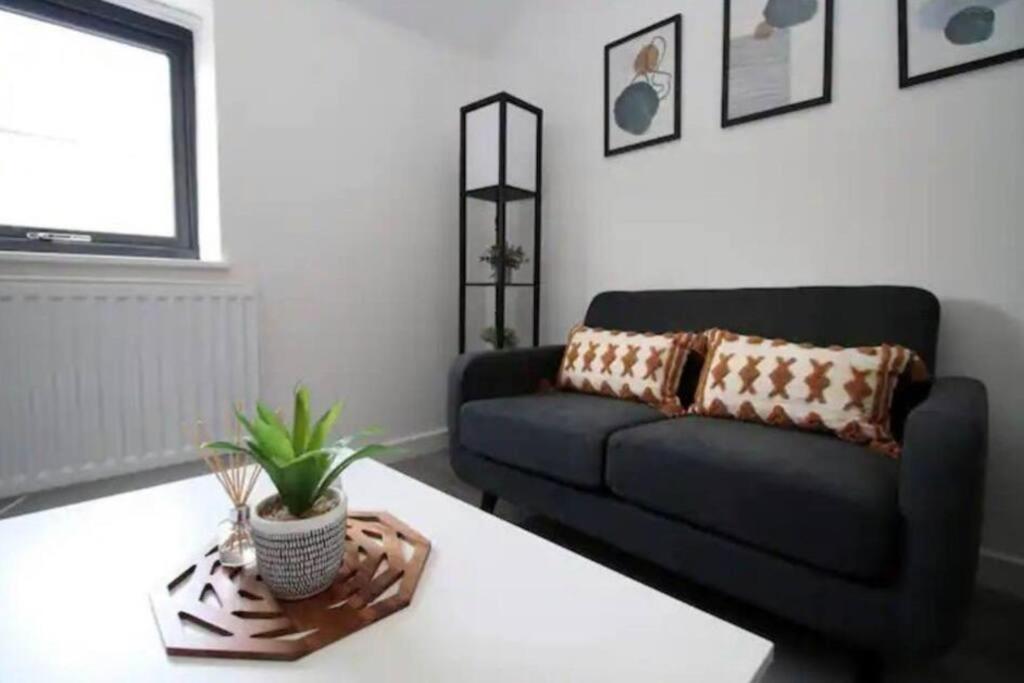 Luxury Redefined:Cardiff 1-Bed Leilighet Eksteriør bilde